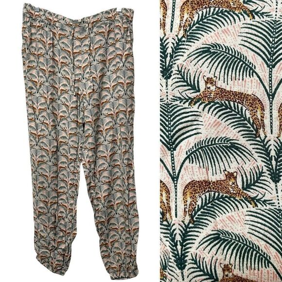 FAT FACE Lightweight Leopard Animal Floral Print Joggers 12 - Picture 1 of 7
